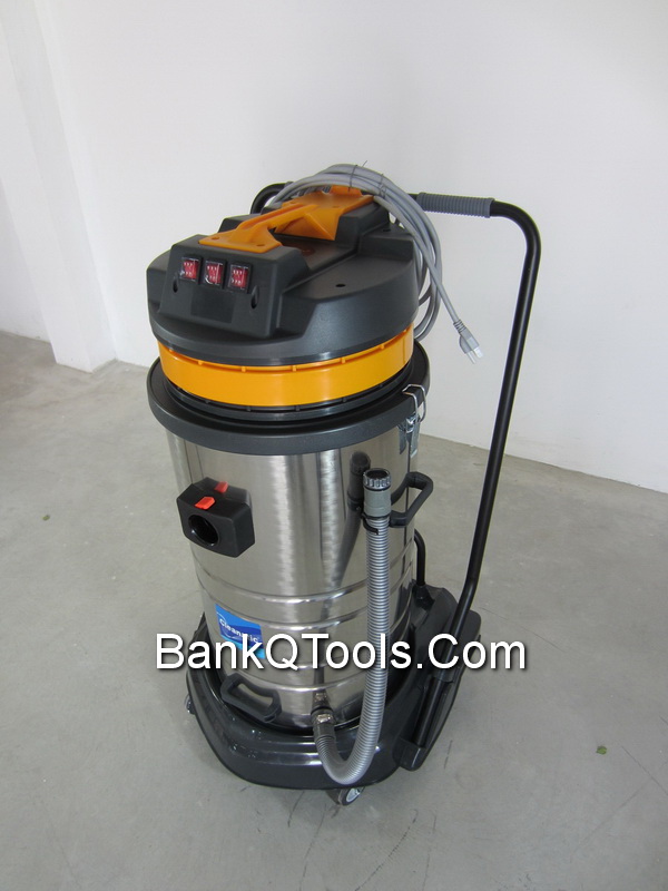 เครื่องดูดฝุ่น-ดูดน้ำ ขนาด 80 ลิตร แบบ 3 มอเตอร์  Cleanatic รุ่น C8007 