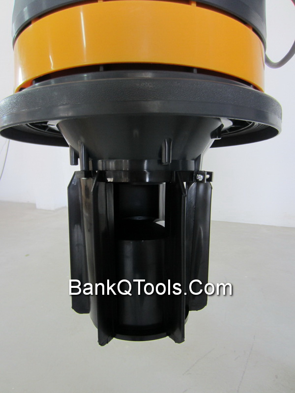 เครื่องดูดฝุ่น-ดูดน้ำ ขนาด 80 ลิตร แบบ 3 มอเตอร์  Cleanatic รุ่น C8007 