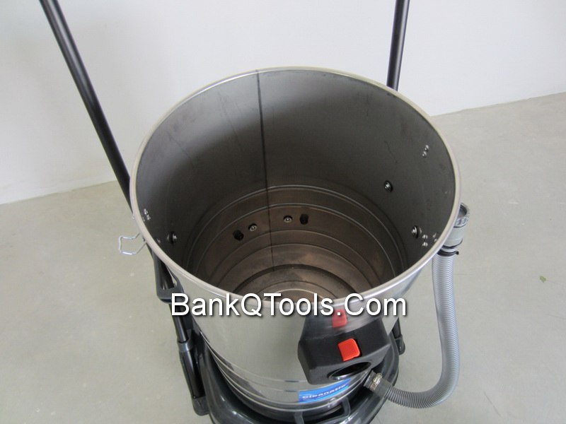 เครื่องดูดฝุ่น-ดูดน้ำ ขนาด 80 ลิตร แบบ 3 มอเตอร์  Cleanatic รุ่น C8007 